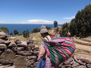 Indianka na Wyspie Taquile na Jeziorze Titicaca