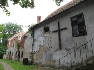  Zamek w miejscowości Grabiny Zameczek