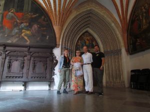 Wraz z rodzicami w klasztorze w Pelpinie