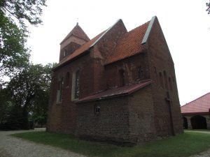 Kościół romański w miejscowości Rokicie