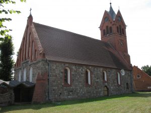 Kościół romański w Ogardach