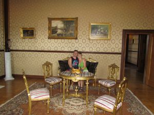 W sali złotej w zamku w Przecławiu