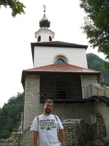 Kaplica romańska w Kamniku