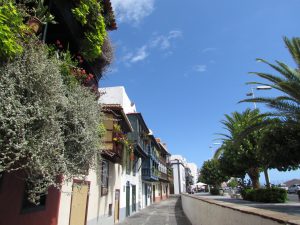 Avenida Maritima w Santa Cruz de la Palma na La Palmie