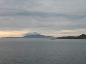 Podczas rejsu przez fiord z Jektvik do Kilboghamn
