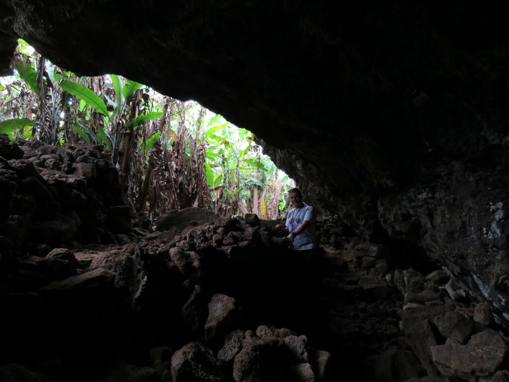 Jaskinia Ana Te Pahu